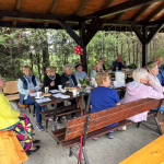 Podwieczorek na trawie w Babicach